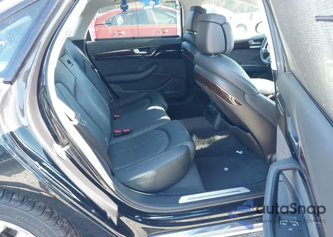 2015 Audi A8 L 4.0T z USA, uszkodzony, nr VIN WAU32AFD2FN012408